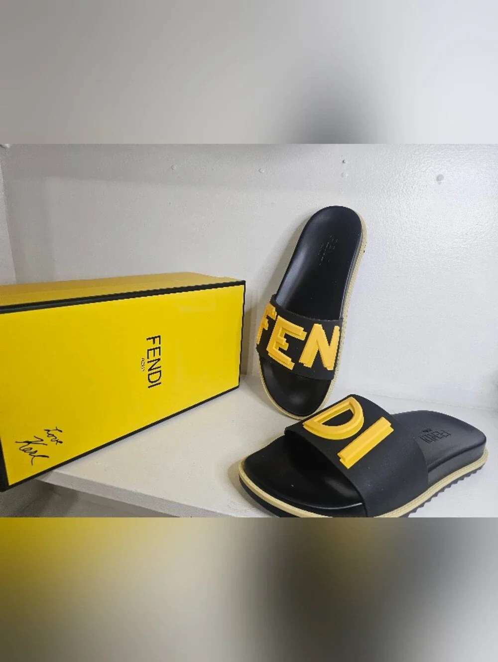 Fendi men slides